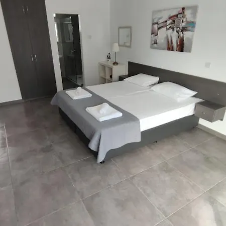 Apartment Nissi Avenue *