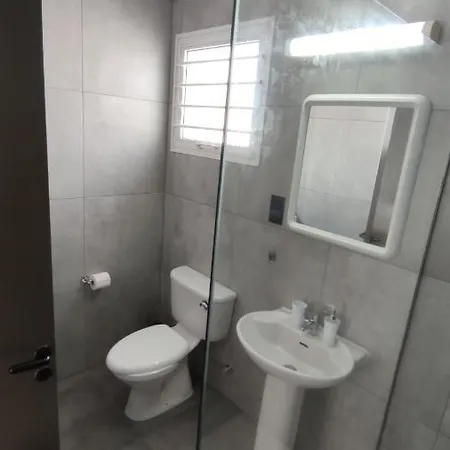 Nissi Avenue أيا نابا